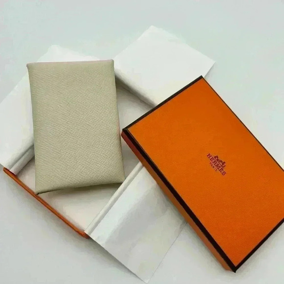 Hermes Calvi Card Holder coin purse Epsom off white Craie new in box - Picture 4 of 15
